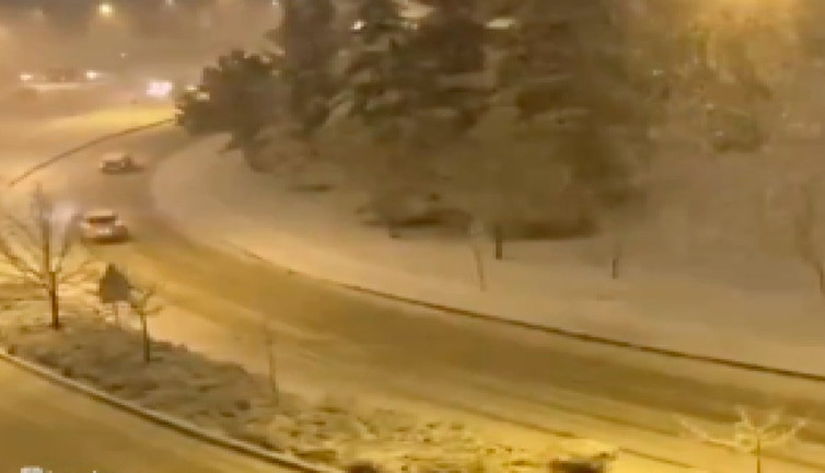 Her taraf beyaza büründü