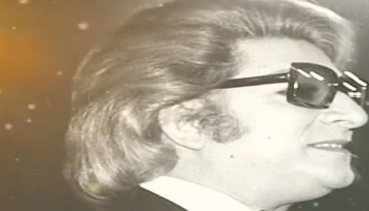 Norm Ender'in 'Parla' marşı, yapay zeka ile Zeki Müren tarafından seslendirildi