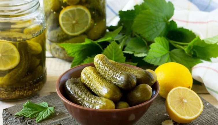 Turşu nasıl yapılır? Salatalık turşusu tarifi için malzemeler neler?