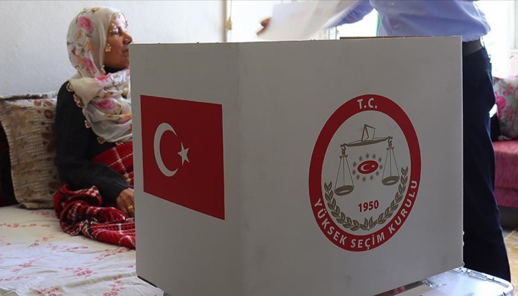 Seyyar sandık oy başvurusunda yarın son gün