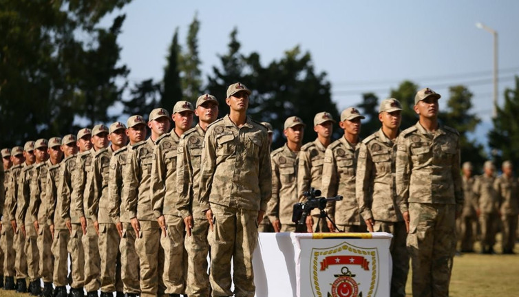 Sözleşmeli er başvuruları başladı. MSB duyurdu. Başvuru şartları neler?