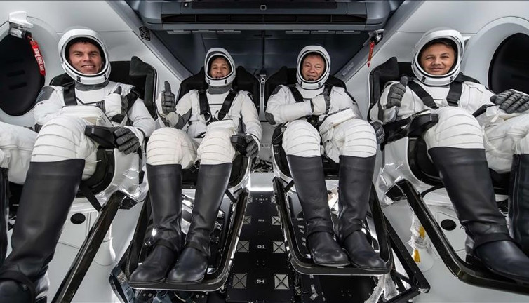 Uzay aracının kenetlenme saati değişti. Türkiye'nin ilk astronotunu taşıyor