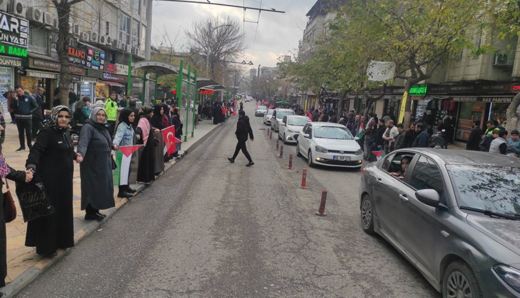 Gazze için insan zinciri