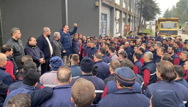 Bilecik’te Birleşik Metal işçileri, toplu iş sözleşmesini coşkuyla karşıladı