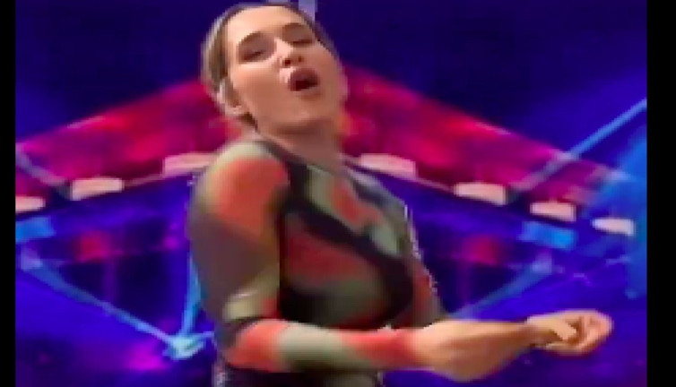 Survivor'un ünlü ismi Sema Aydemir, Dilber'in pavyon dansıyla gündem oldu