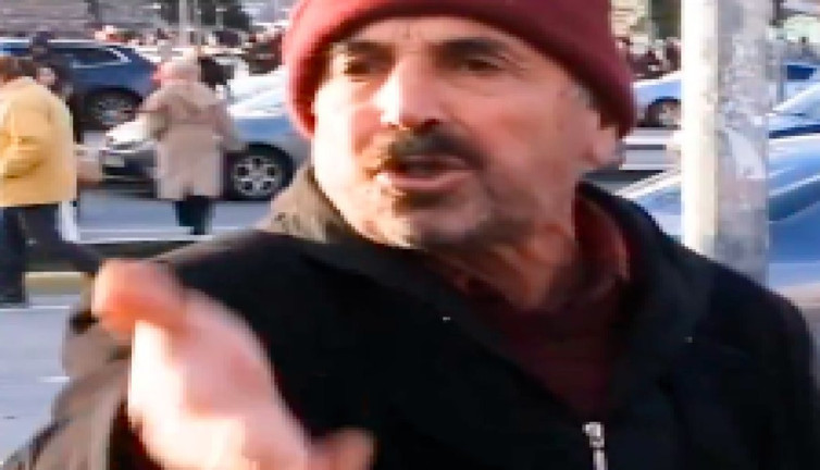 Sokak röportajında isyan etti: "Etin fiyatından bahsetmiyorlar. Cumhurbaşkanı işi gücü bırakmış İmamoğlu ile uğraşıyor"