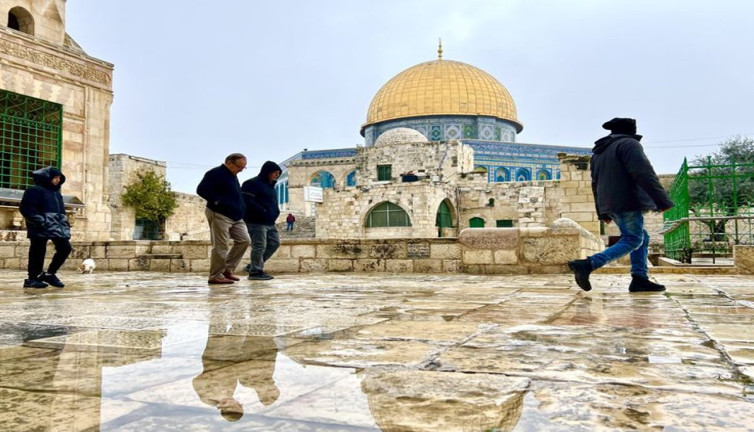 İsrail güçleri Mescid-i Aksa'da cuma namazı kılınmasını 17 haftadır kısıtlıyor