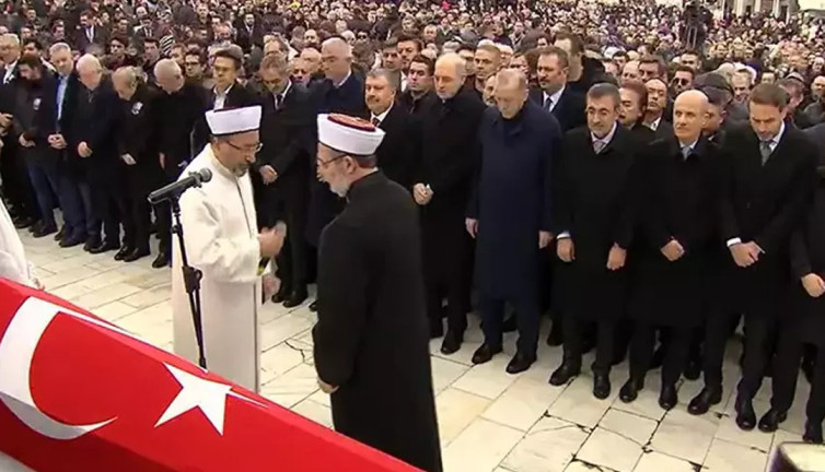Cumhurbaşkanı Erdoğan, Alev Alatlı'nın cenaze törenine katıldı