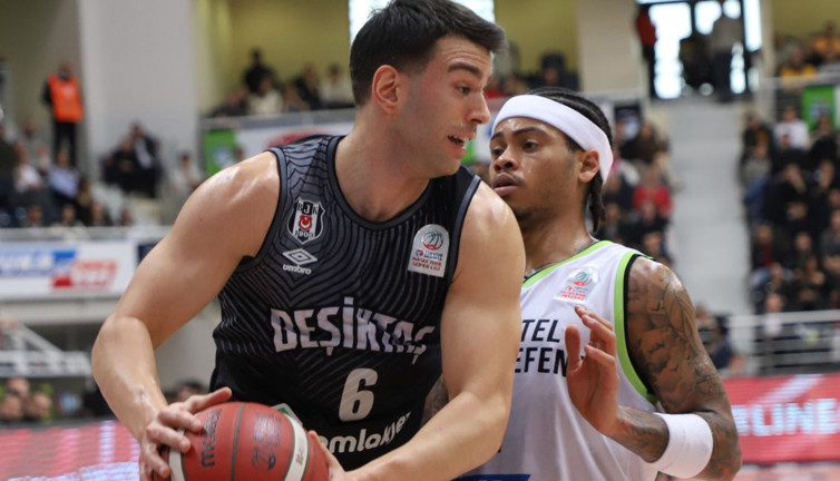 Beşiktaş doludizgin ilerliyor. Üst üste 6. galibiyet