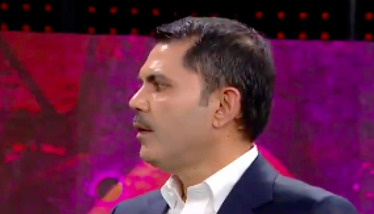 Mücadeleye erken başlayan Murat Kurum belediye seçimlerini kazanmadan, canlı yayında belediyecilik yemini etti