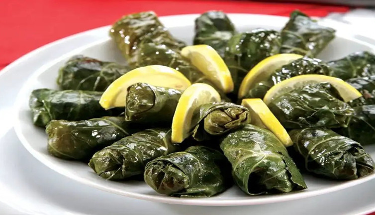 Kara lahana sarması nasıl yapılır?