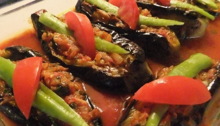 Mini imam bayıldı tarifinin büyük sırrı. Parmaklarınızı yiyeceksiniz