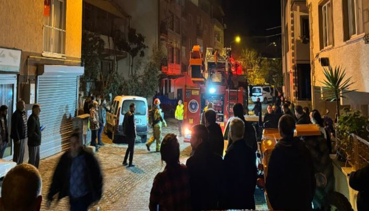 Mudanya'da mahalleyi sokağa döken yangın