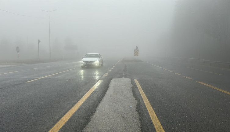O güzergahı kullanacak sürücüler dikkat! Görüş mesafesi 35 metreye düştü