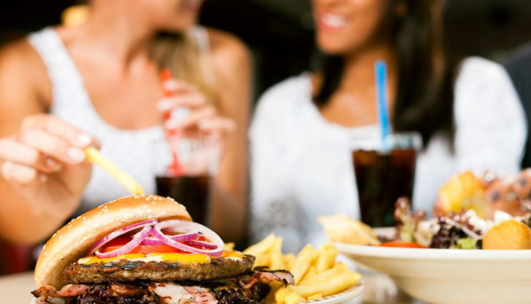 Dünyaca ünlü fast-food ve lokanta zincirinin iflası an meselesi. Yüzlerce şubesi vardı