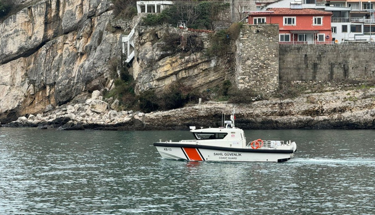 Amasra’da denize giren teknisyen kayıplara karıştı