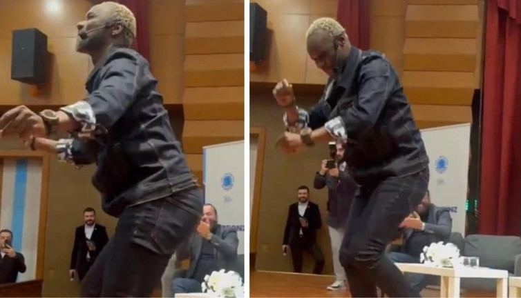 Gençler istedi Yattara şov yaptı. Bir anda ayağa kalktı salonu coşturdu