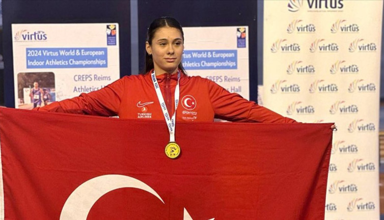 Aysel Önder dünya rekoru kırdı