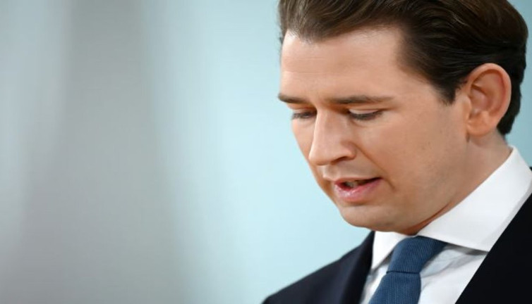 Avusturya eski Başbakanı mahkemede yalan beyan bulununca hapis cezası verildi