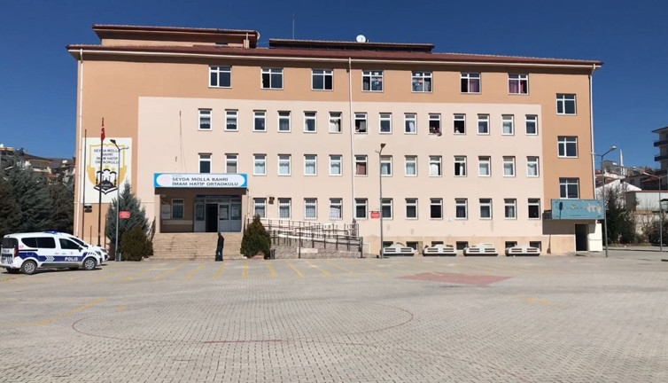 İmam hatip ortaokulunda bıçaklı kavga