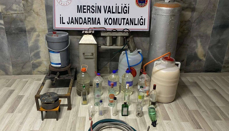 Mersin'de sahte içki operasyonu: 7 gözaltı