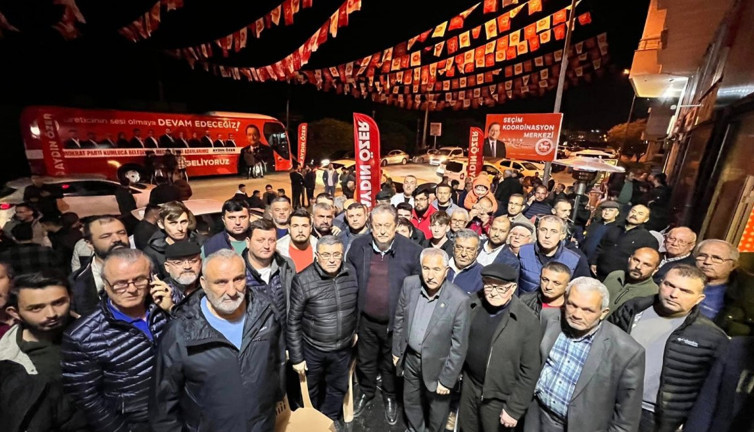Demokrat Partili başkan adayının adaylığı CHP'nin başvurusu üzerine düşürüldü