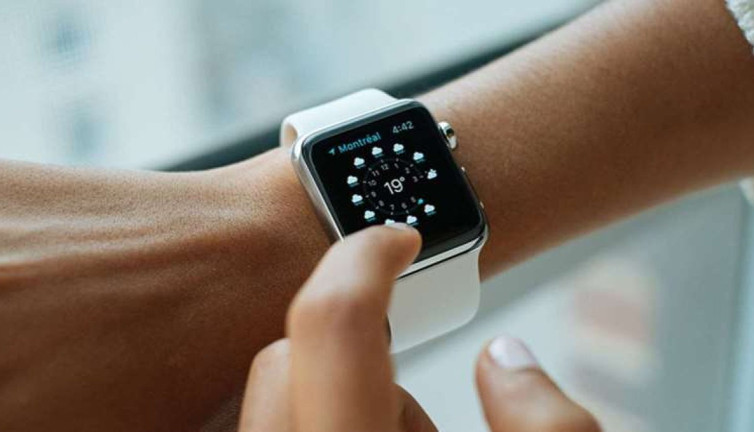 Dijital kol saati nasıl temizlenir?