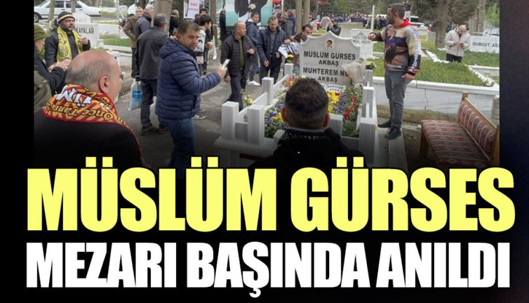 Müslüm Gürses mezarı başında anıldı