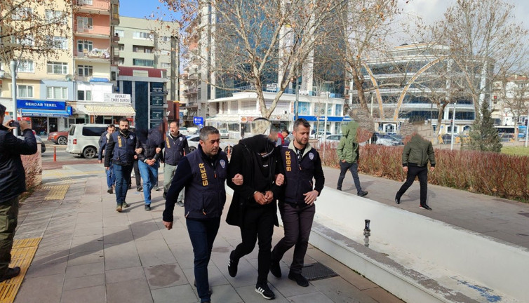 Kırşehir'de sahte 'Forex çetesi' çökertildi