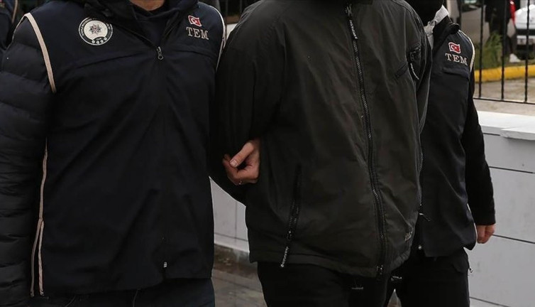 İstanbul merkezli 3 ildeki terör operasyonu: 10 gözaltı