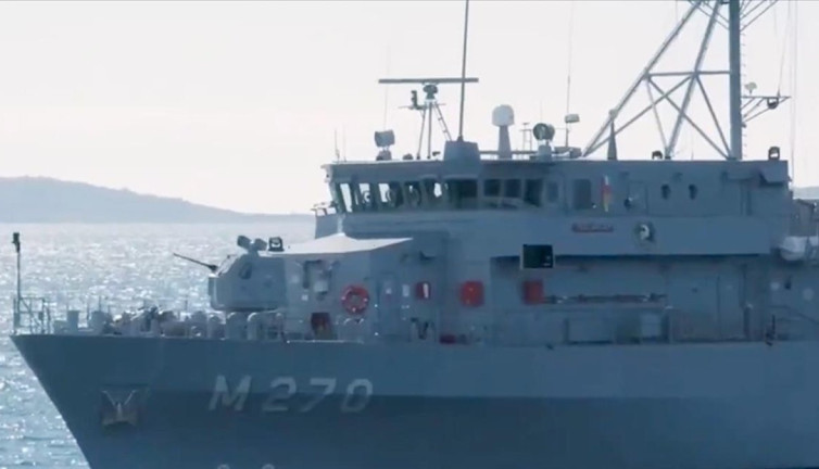 MSB Karadeniz'deki mayın gözetleme faaliyeti görüntülerini paylaştı