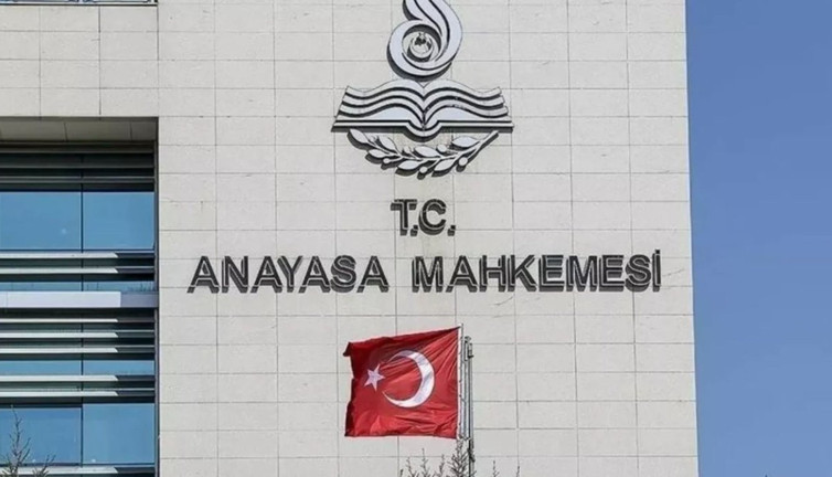 Anayasa Mahkemesi’nden Profesörler için yeni karar