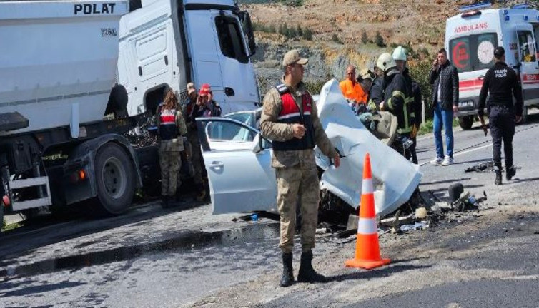 Gaziantep'te feci kaza: 2 ölü, 2 yaralı