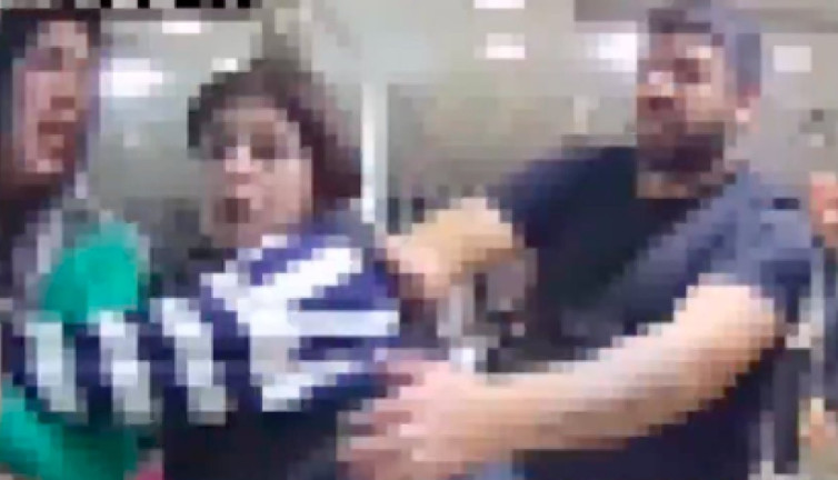 Kuaförde güzelce saçlarını yaptırdı: İşlemin 30 bin lira tuttuğunu öğrenince kaçmaya çalıştı