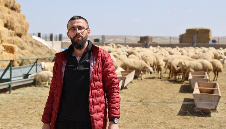 42 bin lira maaşlı eleman arıyor. Çalışacak olana Dayalı döşeli ev ve yaz ayı için bir karavan veriyor