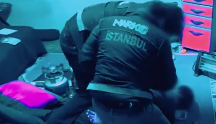 Bakan Yerlikaya açıkladı. Zehir tacirlerine operasyon