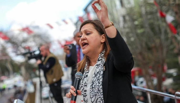 Burcu Köksal kimdir? Burcu Köksal nereli kaç yaşında?