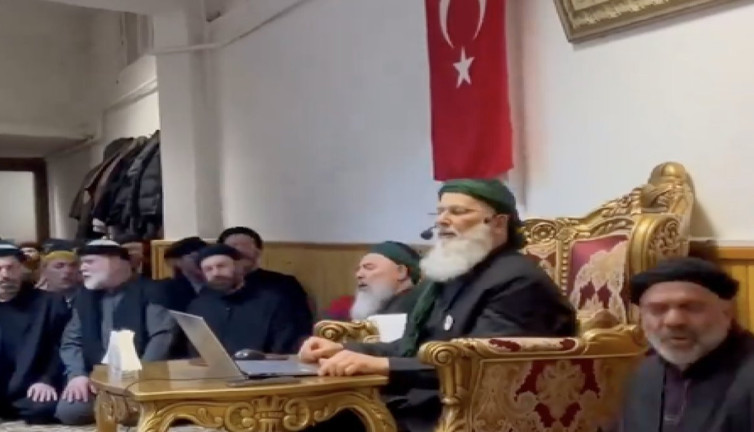 Vakıfta çekilen zikir videosu sosyal medyada gündem oldu