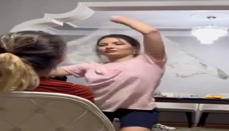 Arkadaş grubunun kına gecesi provası: Komik kuvak dansı sosyal medyayı salladı!