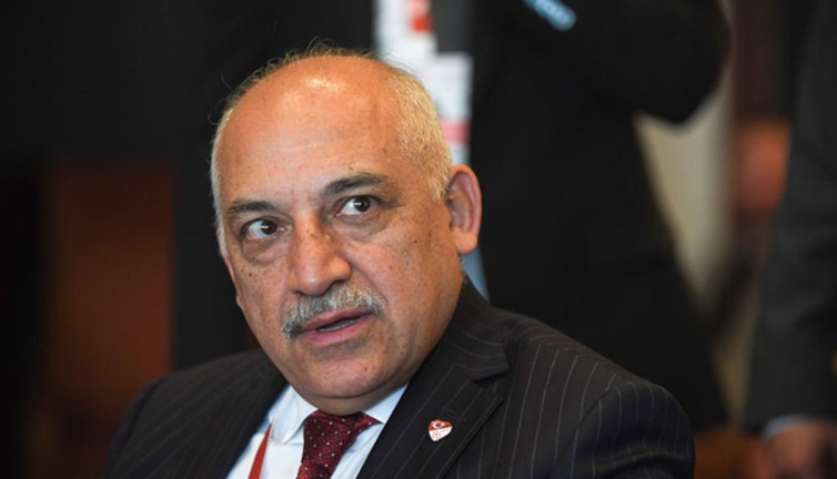 Mehmet Büyükekşi hoşgörü merhamet ve bereket temenni etti