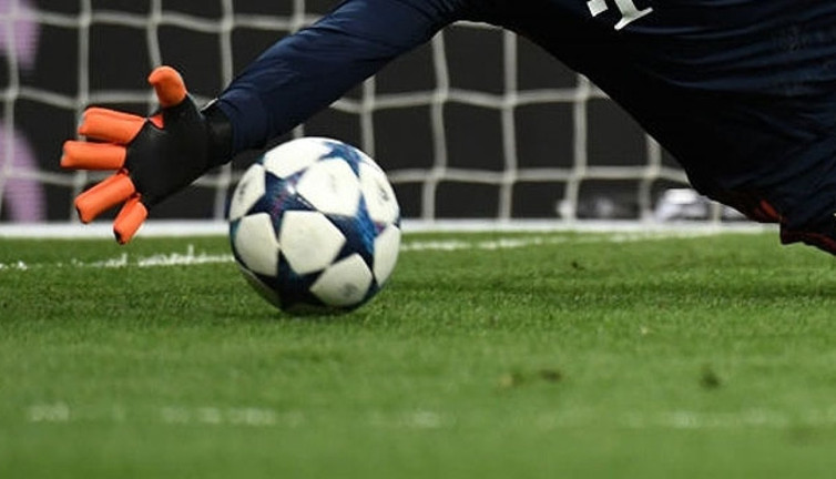 Milli futbolcu falakaya yatırıldı. Başarılı olamayan sporcuya işkence yapıldı