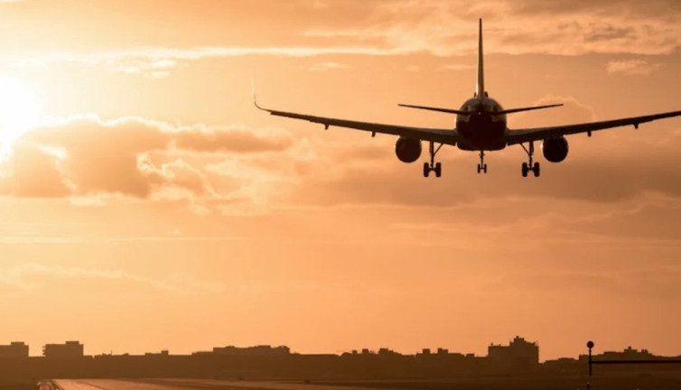 Mihrabad Havalimanı'nda uçuşların iptal süresi uzatıldı