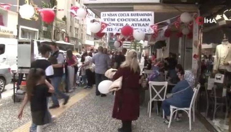 İzmir’de çocuklar bu dönerciden mutlu döndü