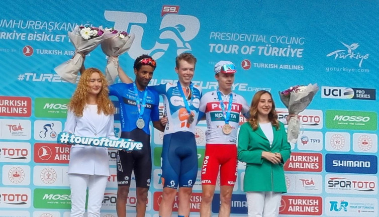 Bisiklet Turu'nda zorlu etabı kazanan belli oldu