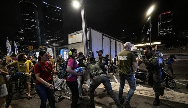 İsrail’de polisten esir yakınlarına sert müdahale