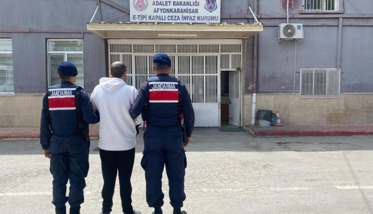 5 yıl hapis cezası ile aranan şahıs yakalandı