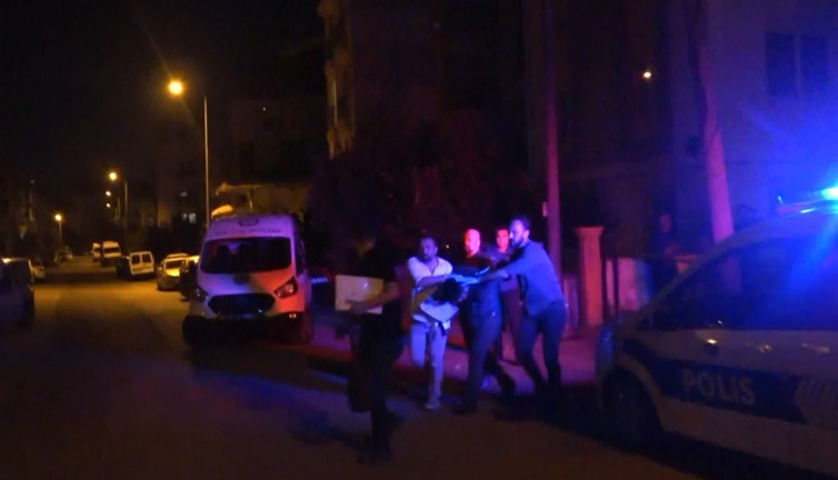 Antalya'da Pakistanlı kadın kanlar içerisinde ölü bulundu