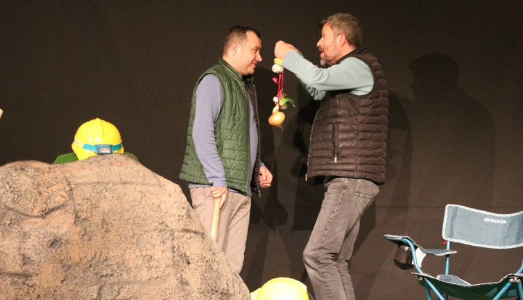 Defineciler izleyicilerden tam not aldı