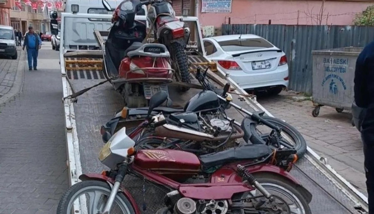 Babaeski’de 6 motosiklet trafikten men edildi