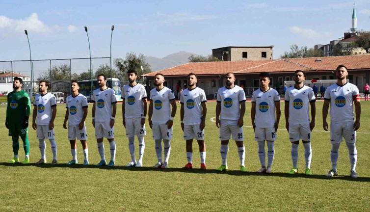 Hacılar oynamadan 3 puan aldı